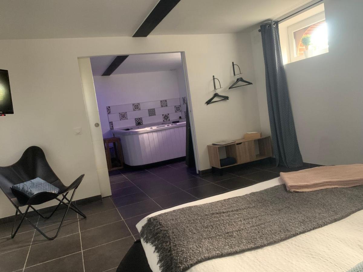 Aux Fines Bulles Gite Et Chambres D Hotes Neuve-Maison Eksteriør billede